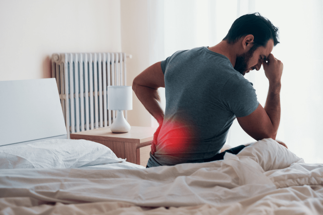 Rückenschmerzen und Verspannungen durch falschen Matratzen-Härtegrad